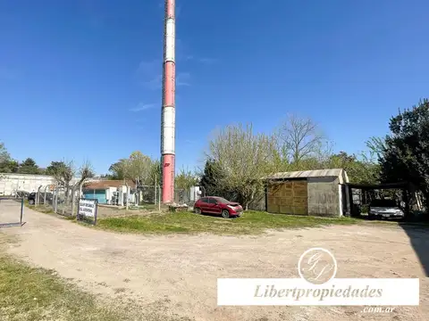 Local en Venta en Los Pinos, USD 350.000