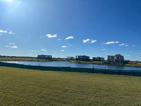 Casa en Venta en Puertos - Barrio Amarras, USD 710.000