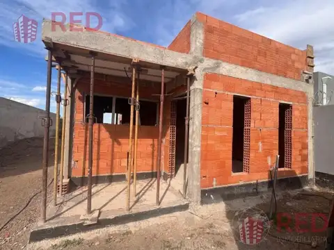 Casa 3 ambientes con 2 baños