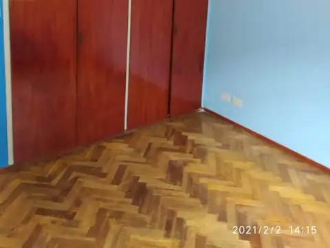Piso exclusivo con PATIO en BARRIO MARTIN