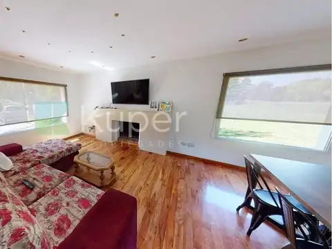 Casa 5 ambientes con 3 baños