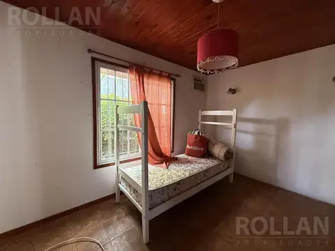 Casa 7 ambientes con 2 baños
