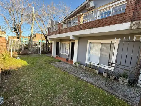 Casa Chalet  en Alquiler en Villa la Ñata, Dique Luján, Tigre