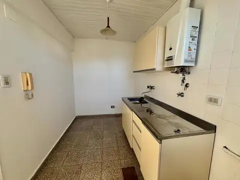 VENTA - DPTO INTERNO PLANTA ALTA DE 1 DORM