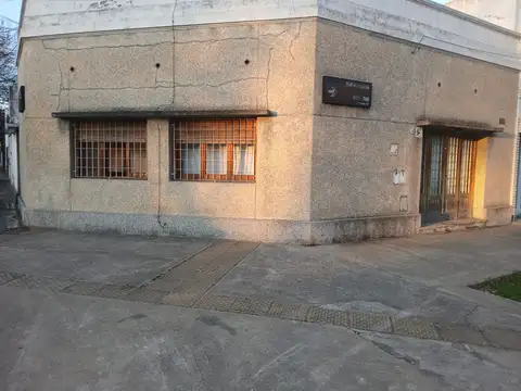 3 AMB EN ESQUINA - GARAGE - PATIO - TERRAZA - LAVADERO - TOTALMENTE INDEPENDIENTE