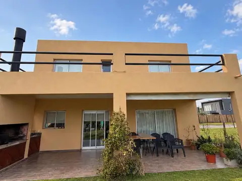 Casa en Venta en Vila Marina, USD 260.000