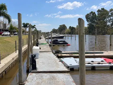 Vila Marina | Tigre | Casa en venta con dos amarras