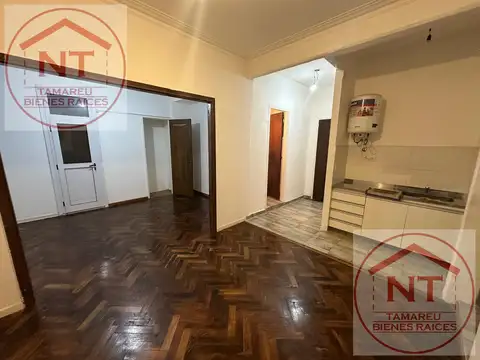 Departamento 2 amb con balcón. Reciclado. Alquiler Barracas