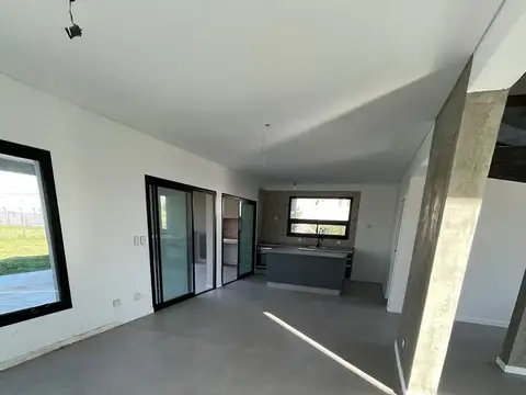 Casa en Venta en Pilar, USD 199.500