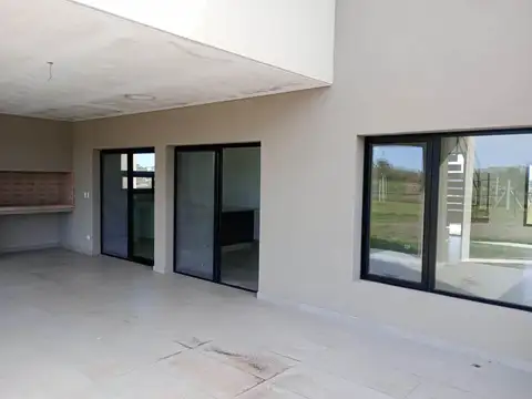 Casa en Venta 1 año
