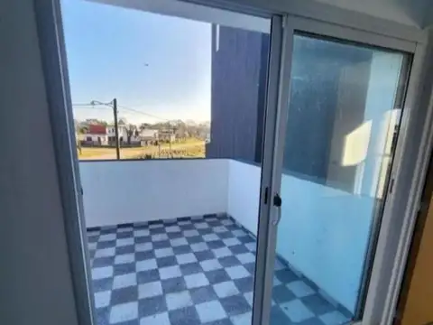 Depto Tipo Casa en Venta de 2 ambientes