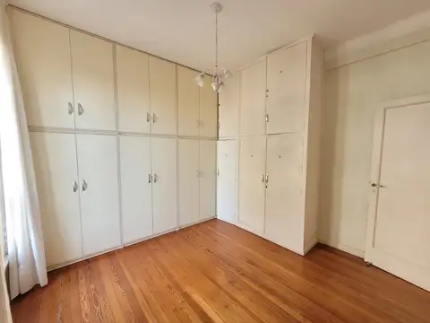 Pasco 1100, Piso 3