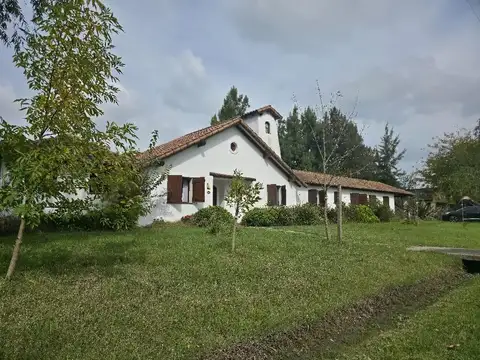 Casa en Alquiler en Fincas de San Vicente, USD 1.500