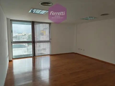 Oficina 2 ambientes con 1 baño