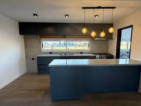 Casa A Estrenar En Santo Tomás