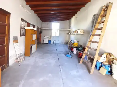 Casa 5 ambientes con 1 baño