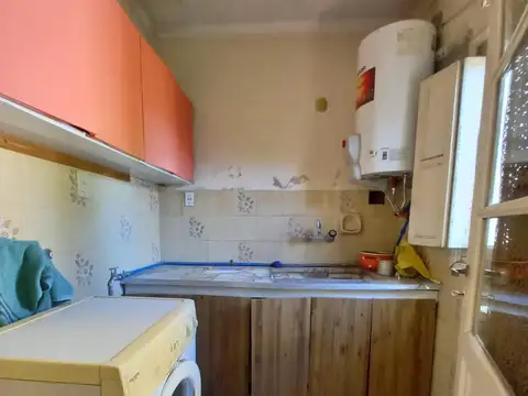 Avenida Luro e/ Estado de Israel y Paula Albarracín