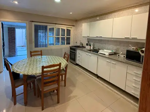 Casa en Venta en Quilmes Oeste, USD 190.000