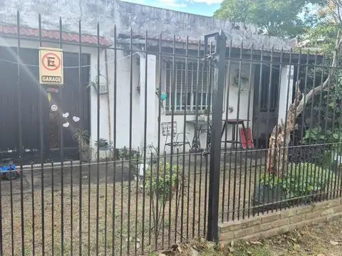 CASA DE 3 AMBIENTES EN VENTA EN MONTE GRANDE