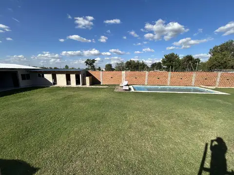 Casa Quinta en Venta, 2 Dormitorios, en Francisco Alvarez, Moreno, GBA Oeste