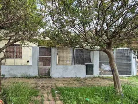 VENTA LOTE 273 m2 CASTELAR NORTE