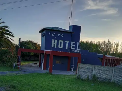 ATENCIÓN Impecable hotel sobre la ruta