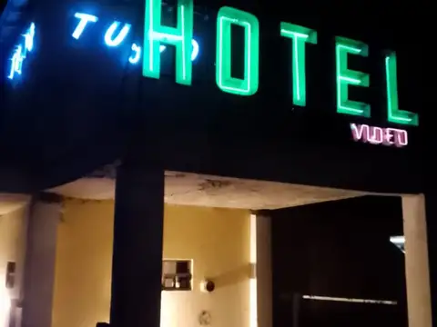 ATENCIÓN Impecable hotel sobre la ruta