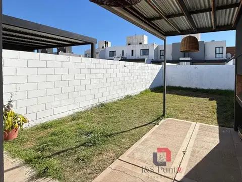 Casa en Alquiler de 2 dormitorios