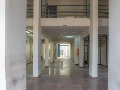 Local en Alquiler 40 años