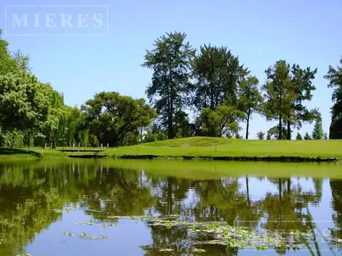 Casa en Venta en Countries y Barrios Cerrados en Pilar, USD 620.000
