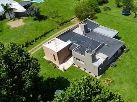 VENTA CASA CAMPOS DEL VIRREY