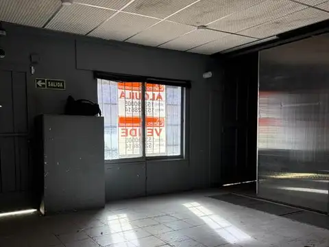 Oficina en Venta con 3 cocheras
