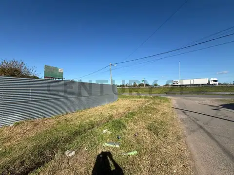 Lote Acceso Oeste