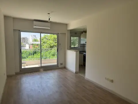 Blanco Encalada 5600, Piso 4