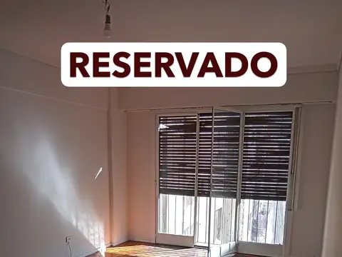 Alquiler departamento de 3 ambientes contra-frente con balcón