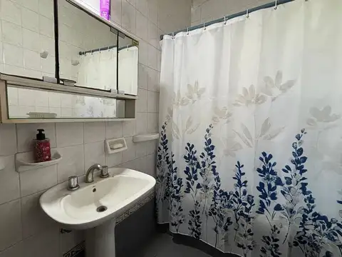 VENTA CASA QUINTA 3 AMBIENTES LIBERTAD PISCINA