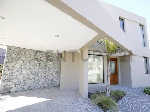 CASA EN VENTA EN FINCAS DE HUDSON