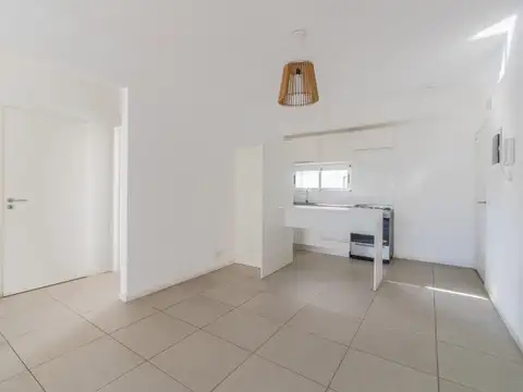Venta · Tres ambientes · Amenities · Zona UADE