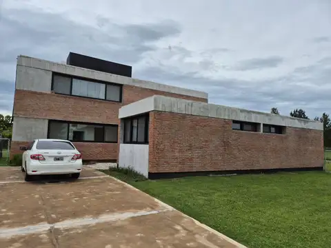 Casa en Alquiler de 3 dormitorios