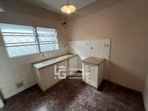 Local en Alquiler en Belen De Escobar, $ 800.000