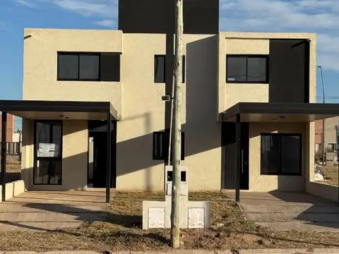 DUPLEX EN VENTA CUESTAS DE MANANTIALES