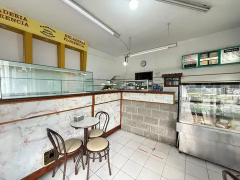 Local en Venta 30 años