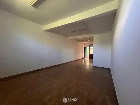 LCF A183 - LOCAL INTERNO EN ALQUILER - IDEAL ESTUDIOS - AV. URUGUAY Y CABRED