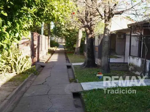 Casa 6 ambientes con 1 baño
