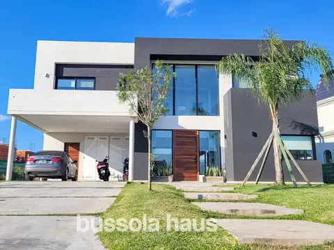 Casa en Venta de 5 dormitorios