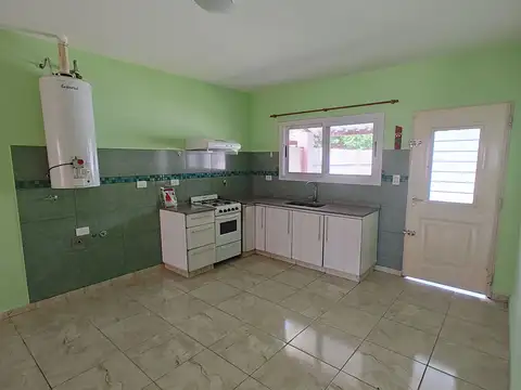 Casa en Alquiler en Merlo Sur, $ 900.000