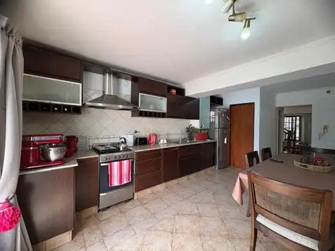 Ituzaingó 1600, Piso UF 1