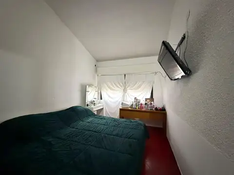 Casa 5 ambientes con 1 baño