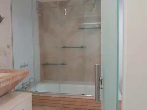 Casa en Alquiler en Martinez Libertador / Rio, USD 6.200