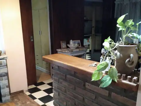 Depto Tipo Casa 5 ambientes con 2 baños